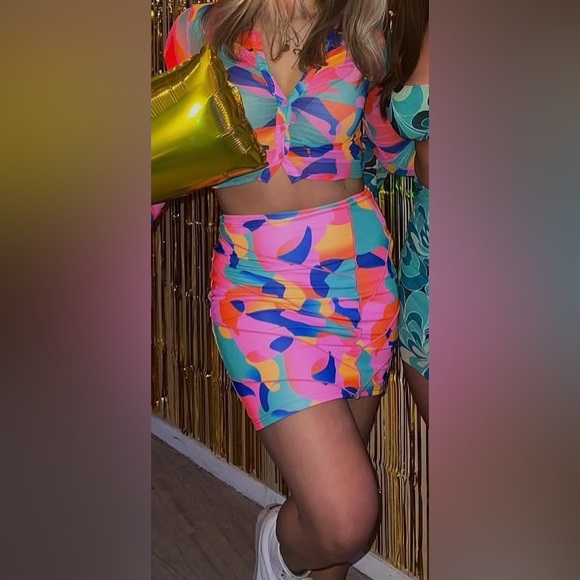 Tiger Mist Colorblock Two-Piece Set - Picture 9 of 9